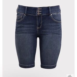 Torrid jegging jean shorts